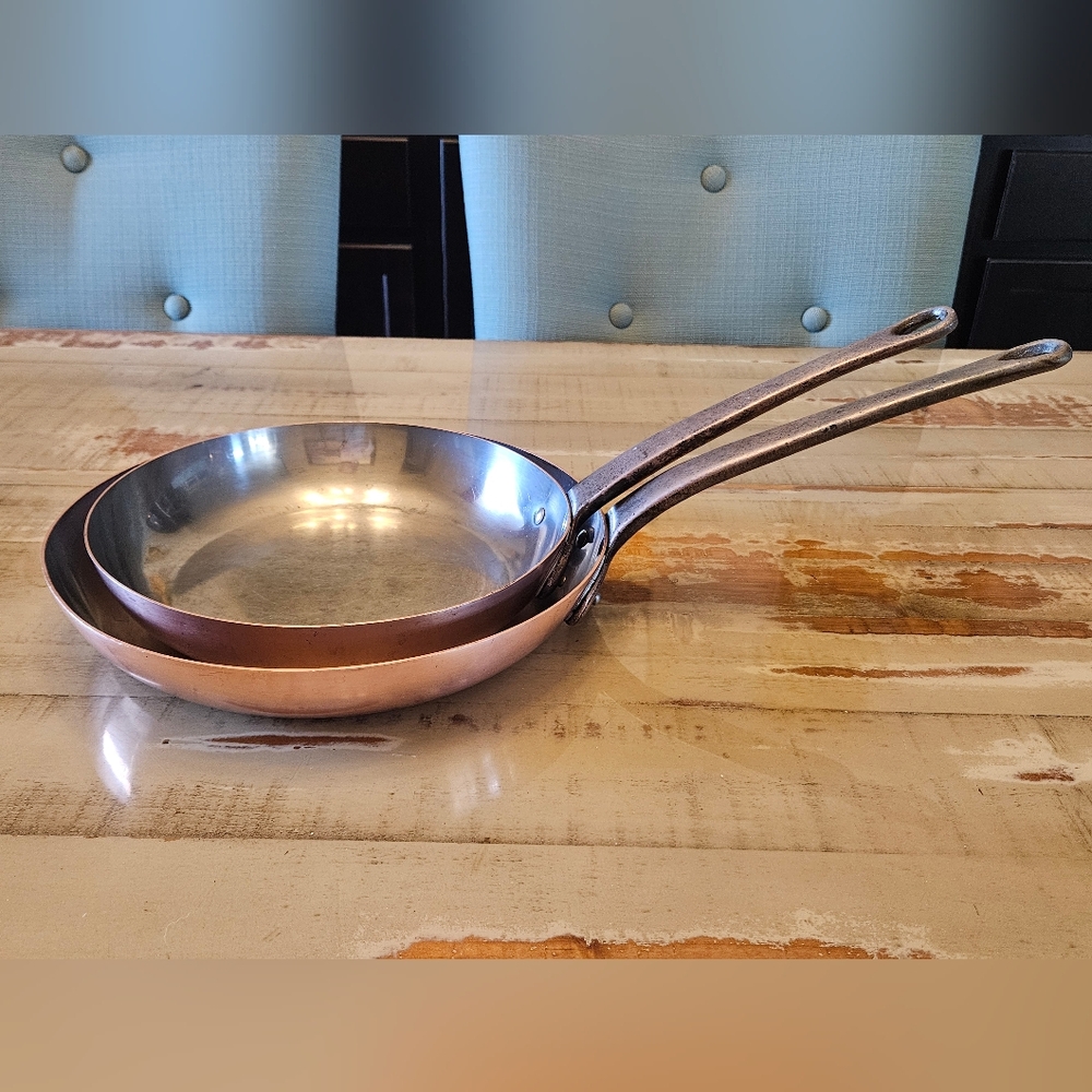 Vintage Copper Frying Pan Set, 9.5" And 11" - Picture 2 of 9